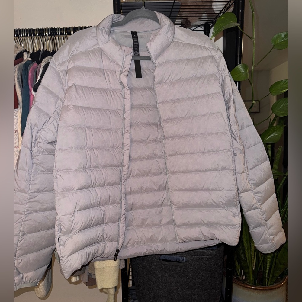 “Lululemon” Grey Light Puffer Jacket